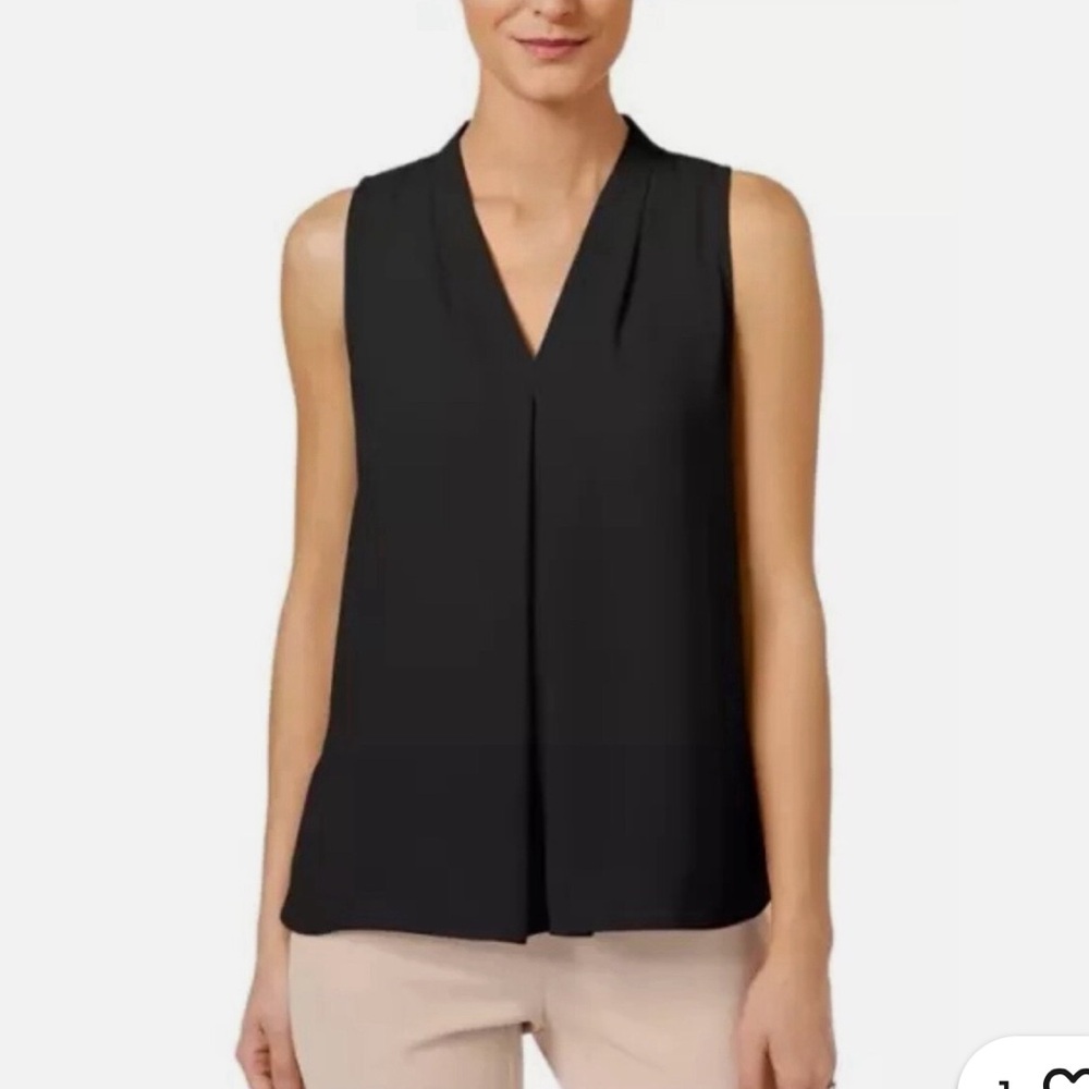 Vince Camuto Women’s Small Black Sleeveless V-Neck Blouse